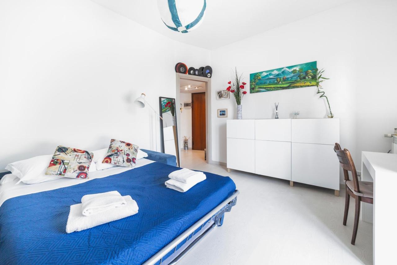 Precotto Comfortable Flat With Balcony Lejlighed Milano Eksteriør billede