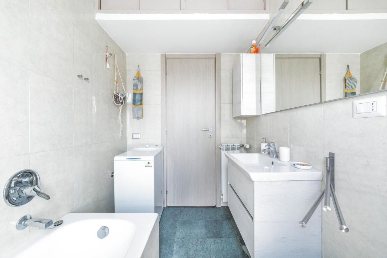 Precotto Comfortable Flat With Balcony Lejlighed Milano Eksteriør billede